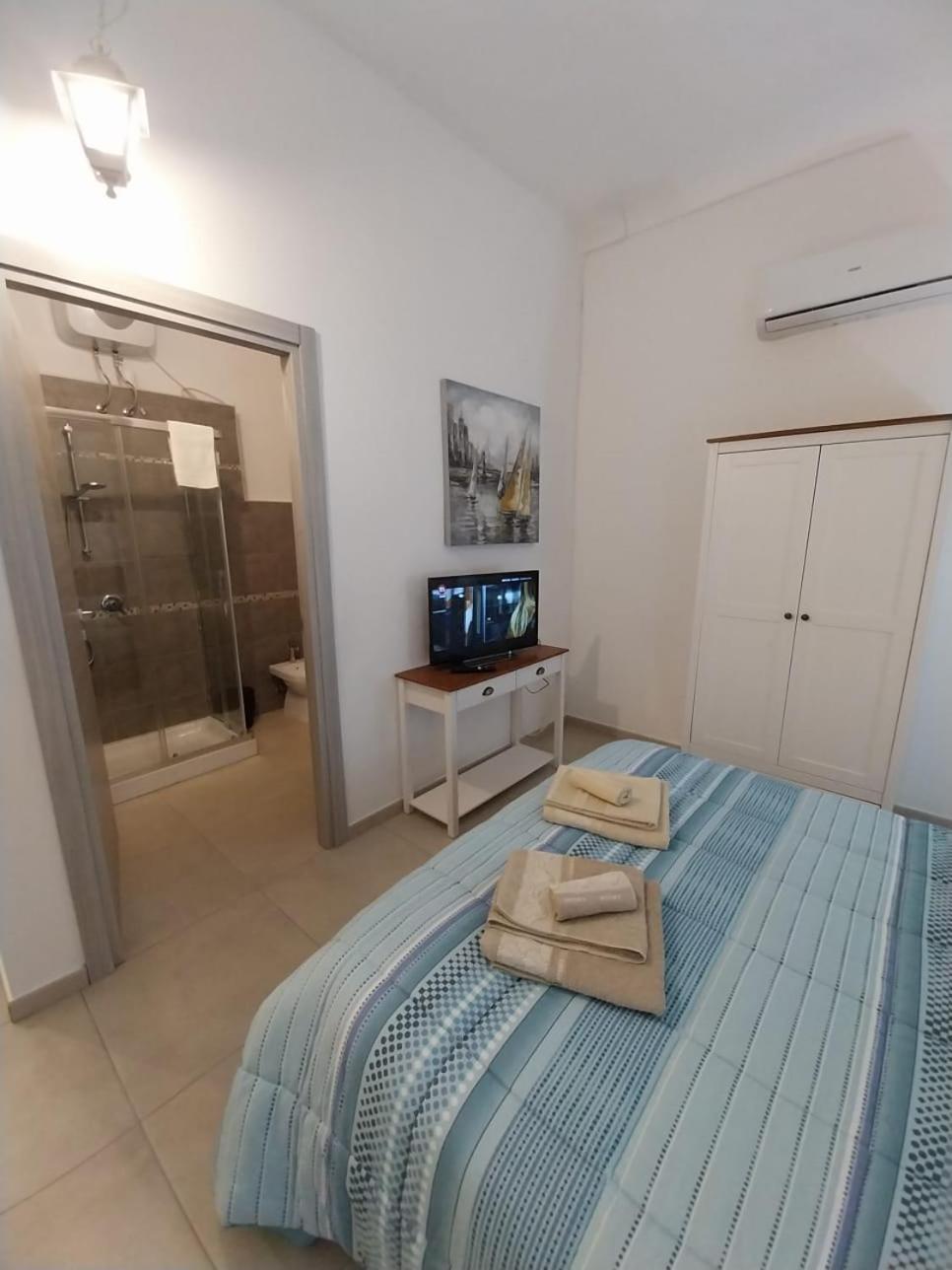 On The Road Bed and Breakfast Telti Exterior foto